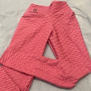 Textured Pink Leggings
